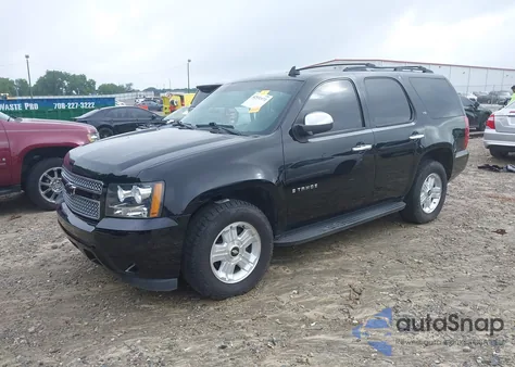 2008 Chevrolet Tahoe C1500 из США, поврежденный, VIN 1GNFC13058R255986